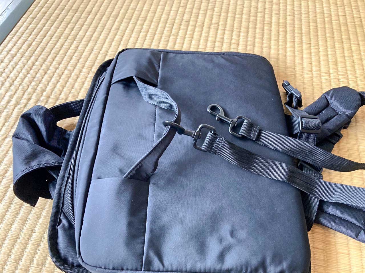 手提げ鞄をリュック・バックパックにする簡単な方法